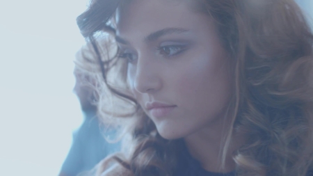 Hande_Ercel___BeStyle_Magazine_Agustos_2016_13.jpg