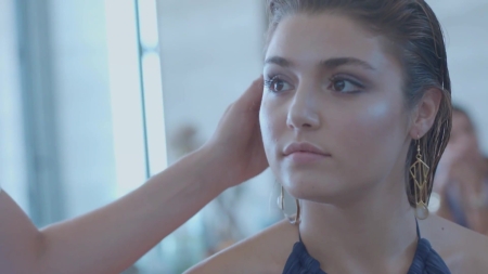 Hande_Ercel___BeStyle_Magazine_Agustos_2016_17.jpg
