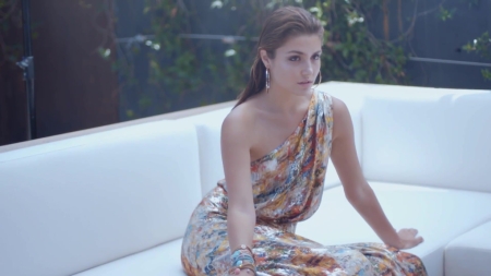 Hande_Ercel___BeStyle_Magazine_Agustos_2016_22.jpg