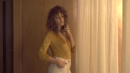 Hande_Ercel_-_L_Officiel_Backstage_56.jpg