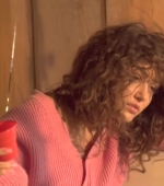 Hande_Ercel_-_L_Officiel_Backstage_07.jpg