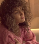 Hande_Ercel_-_L_Officiel_Backstage_11.jpg