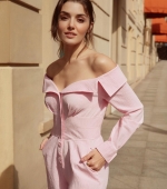 Filename=Hande_for_Nocturne_SS21_Campaign_017.jpg
Filesize=170KiB
Dimensions=1080x1350
Date added=27.09.21 Hande_for_Nocturne_SS21_Campaign_017.jpg