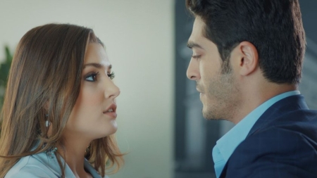 AskLaftanAnlamaz_Bolum1_015.jpg