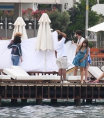 Filename=handephotoshootinbodrum2.jpg
Filesize=135KiB
Dimensions=750x483
Date added=01.06.21 handephotoshootinbodrum2.jpg