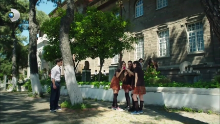 Gunesin_Kizlari_2__Bolum_-_Full_Bolum_0158.jpg