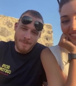 Hande_Ercel_and_Kerem_Bursin_live_on_Instagram_-_06_09_2021_0029.jpg