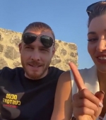 Filename=Hande_Ercel_and_Kerem_Bursin_live_on_Instagram_-_06_09_2021_0091.jpg
Filesize=53KiB
Dimensions=608x1080
Date added=10.06.21 Hande_Ercel_and_Kerem_Bursin_live_on_Instagram_-_06_09_2021_0091.jpg