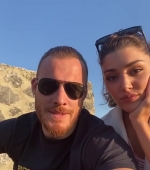Filename=Hande_Ercel_and_Kerem_Bursin_live_on_Instagram_-_06_09_2021_0243.jpg
Filesize=57KiB
Dimensions=608x1080
Date added=10.06.21 Hande_Ercel_and_Kerem_Bursin_live_on_Instagram_-_06_09_2021_0243.jpg