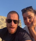 Filename=Hande_Ercel_and_Kerem_Bursin_live_on_Instagram_-_06_09_2021_0254.jpg
Filesize=55KiB
Dimensions=608x1080
Date added=10.06.21 Hande_Ercel_and_Kerem_Bursin_live_on_Instagram_-_06_09_2021_0254.jpg