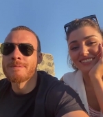 Filename=Hande_Ercel_and_Kerem_Bursin_live_on_Instagram_-_06_09_2021_0378.jpg
Filesize=48KiB
Dimensions=608x1080
Date added=10.06.21 Hande_Ercel_and_Kerem_Bursin_live_on_Instagram_-_06_09_2021_0378.jpg