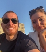 Filename=Hande_Ercel_and_Kerem_Bursin_live_on_Instagram_-_06_09_2021_0406.jpg
Filesize=51KiB
Dimensions=608x1080
Date added=10.06.21 Hande_Ercel_and_Kerem_Bursin_live_on_Instagram_-_06_09_2021_0406.jpg
