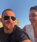 Filename=Hande_Ercel_and_Kerem_Bursin_live_on_Instagram_-_06_09_2021_0414.jpg
Filesize=44KiB
Dimensions=608x1080
Date added=10.06.21 Hande_Ercel_and_Kerem_Bursin_live_on_Instagram_-_06_09_2021_0414.jpg