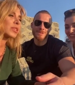 Filename=Hande_Ercel_and_Kerem_Bursin_live_on_Instagram_-_06_09_2021_0726.jpg
Filesize=62KiB
Dimensions=608x1080
Date added=10.06.21 Hande_Ercel_and_Kerem_Bursin_live_on_Instagram_-_06_09_2021_0726.jpg