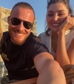 Hande_Ercel_and_Kerem_Bursin_live_on_Instagram_-_06_09_2021_0846.jpg