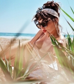 Filename=Hande_for_Vogue_023.jpg
Filesize=313KiB
Dimensions=865x1080
Date added=23.09.21 Hande_for_Vogue_023.jpg