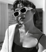 Filename=Hande_for_Vogue_024.jpg
Filesize=385KiB
Dimensions=864x1080
Date added=23.09.21 Hande_for_Vogue_024.jpg