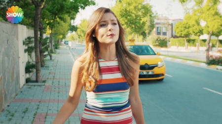 Ask_Laftan_Anlamaz_1_Bolum____1007.jpg