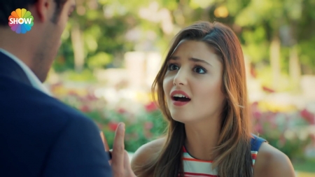 Ask_Laftan_Anlamaz_1_Bolum____1033.jpg