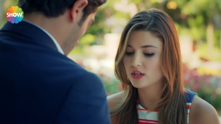 Ask_Laftan_Anlamaz_1_Bolum____1035.jpg