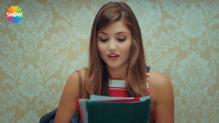 Ask_Laftan_Anlamaz_1_Bolum____1798.jpg