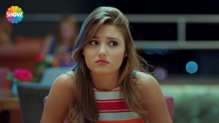 Ask_Laftan_Anlamaz_1_Bolum____2388.jpg
