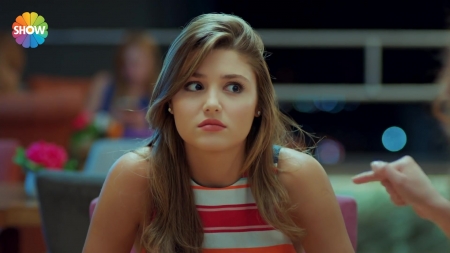 Ask_Laftan_Anlamaz_1_Bolum____2389.jpg