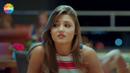 Ask_Laftan_Anlamaz_1_Bolum____2407.jpg