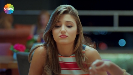 Ask_Laftan_Anlamaz_1_Bolum____2408.jpg