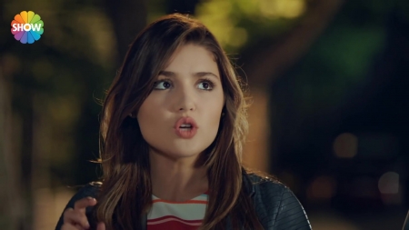 Ask_Laftan_Anlamaz_1_Bolum____2504.jpg
