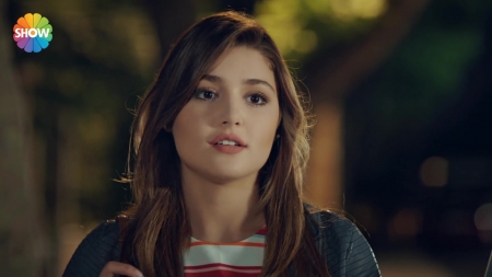Ask_Laftan_Anlamaz_1_Bolum____2517.jpg