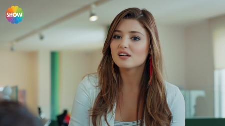 Ask_Laftan_Anlamaz_1_Bolum____3423.jpg