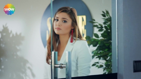 Ask_Laftan_Anlamaz_1_Bolum____3467.jpg