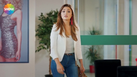 Ask_Laftan_Anlamaz_1_Bolum____3567.jpg