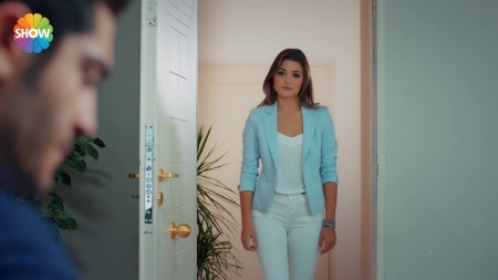 Ask_Laftan_Anlamaz_1_Bolum____4691.jpg