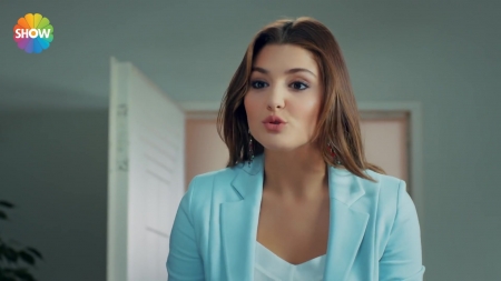 Ask_Laftan_Anlamaz_1_Bolum____4700.jpg