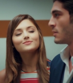 Filename=Ask_Laftan_Anlamaz_1_Bolum____1924.jpg
Filesize=105KiB
Dimensions=1920x1080
Date added=11.05.21 Ask_Laftan_Anlamaz_1_Bolum____1924.jpg
