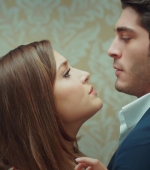 Filename=Ask_Laftan_Anlamaz_1_Bolum____2034.jpg
Filesize=134KiB
Dimensions=1920x1080
Date added=11.05.21 Ask_Laftan_Anlamaz_1_Bolum____2034.jpg