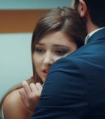 Filename=Ask_Laftan_Anlamaz_1_Bolum____2038.jpg
Filesize=98KiB
Dimensions=1920x1080
Date added=11.05.21 Ask_Laftan_Anlamaz_1_Bolum____2038.jpg