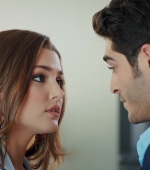 Filename=Ask_Laftan_Anlamaz_1_Bolum____4767.jpg
Filesize=176KiB
Dimensions=1920x1080
Date added=11.05.21 Ask_Laftan_Anlamaz_1_Bolum____4767.jpg