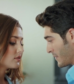 Filename=Ask_Laftan_Anlamaz_1_Bolum____4795.jpg
Filesize=177KiB
Dimensions=1920x1080
Date added=11.05.21 Ask_Laftan_Anlamaz_1_Bolum____4795.jpg