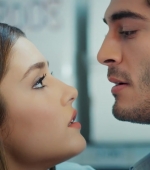 Filename=Ask_Laftan_Anlamaz_2_Bolum____0574.jpg
Filesize=178KiB
Dimensions=1920x1080
Date added=19.06.21 Ask_Laftan_Anlamaz_2_Bolum____0574.jpg