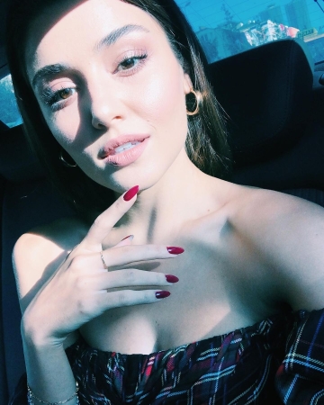 Handemiyy400.jpg